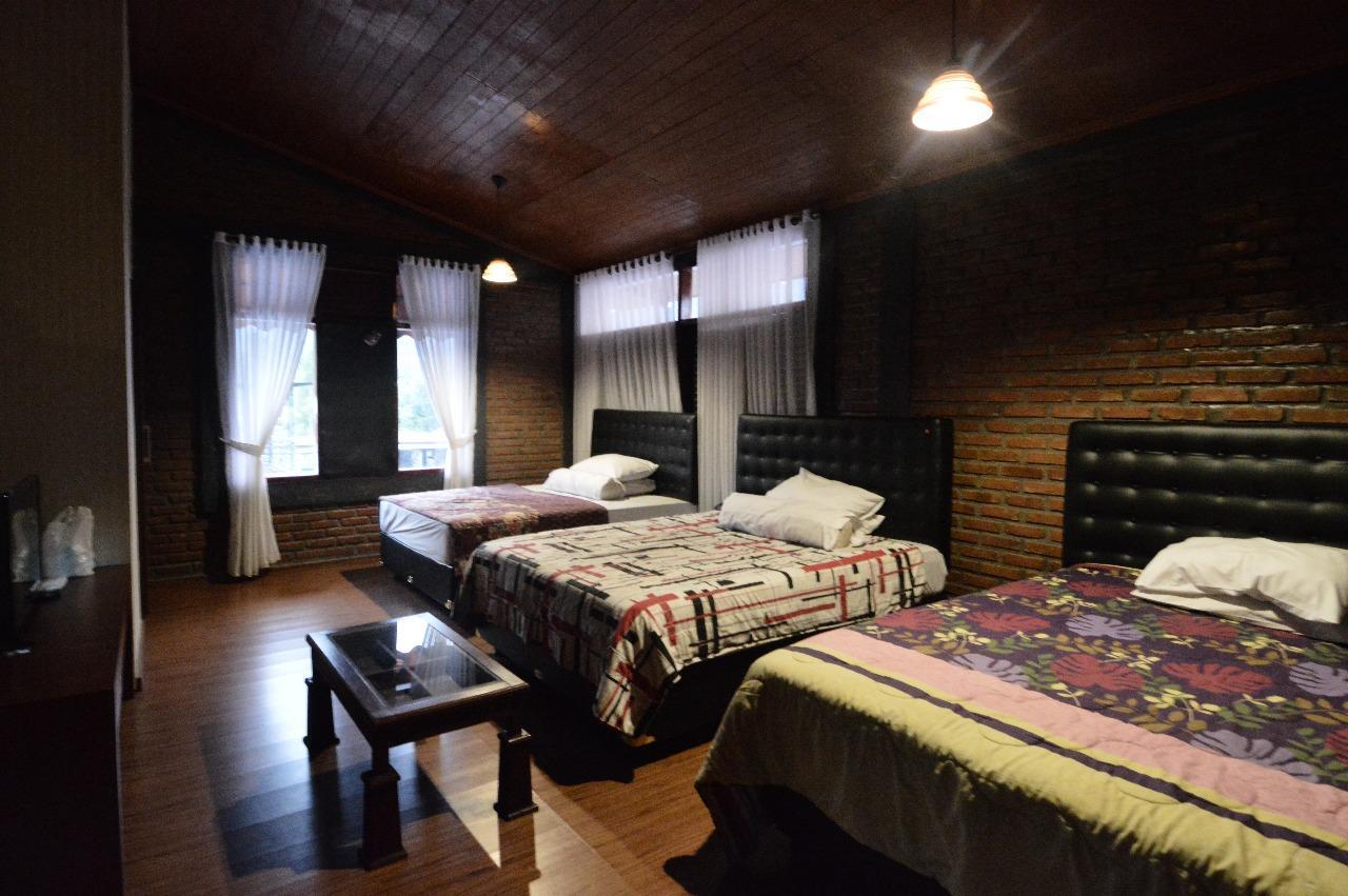 Villa Buleud Garut Exterior photo